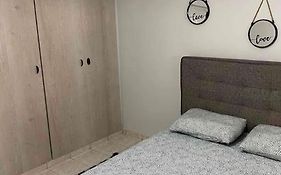 Olas 1-Bedroom Apartment Near The Center Of Athens